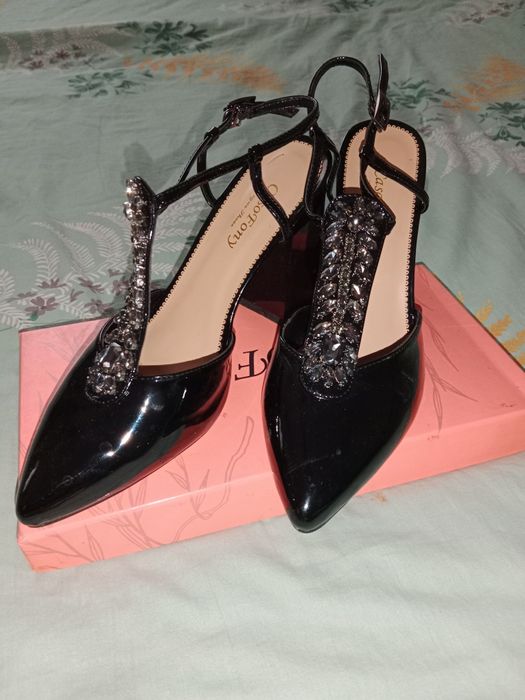 Женские туфли продаются срочно