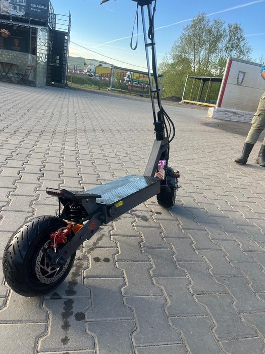 Vand trotineta electrica