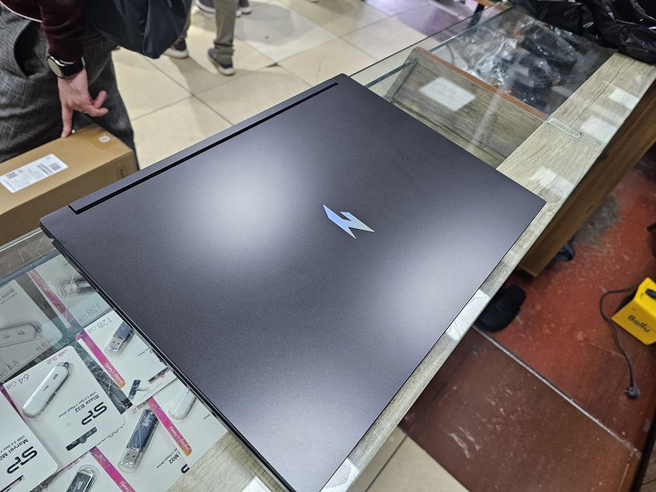 Open BOX Acer Nitro V16 Core 7 240H + RTX5060