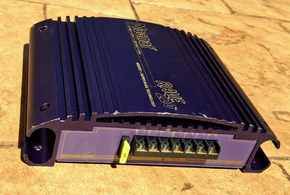 MAGNAT - statie auto - amplificator audio