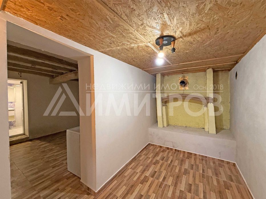 Продава се Къща в Нови пазар - 112 кв.м за 137 €/кв.м - Снимка #11