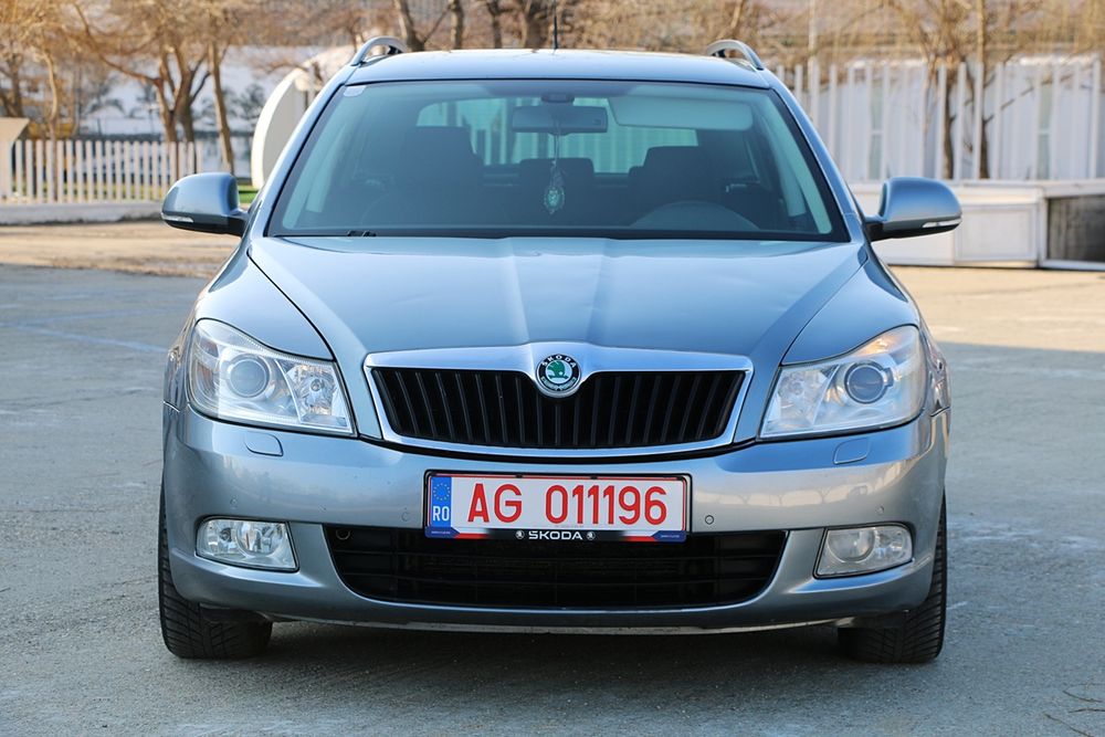 Vand Skoda Octavia Facelift Euro 5 Clima Navi  Posibilitate rate