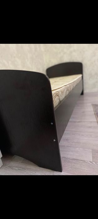 Односпальная кровать