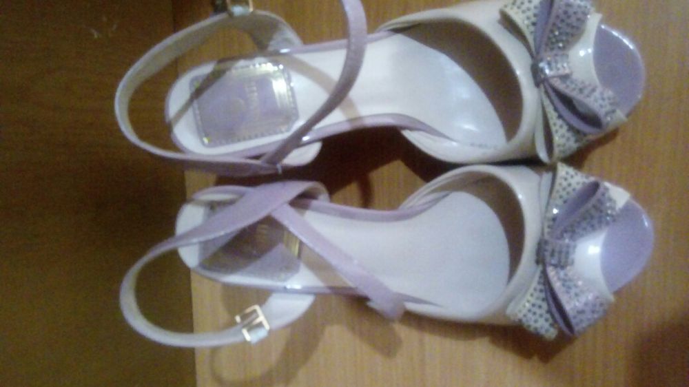 Обувь   женский  .