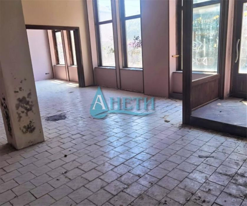 Продава се Офис в Велико Търново, Център - 115 кв.м за 870 €/кв.м - Снимка #1