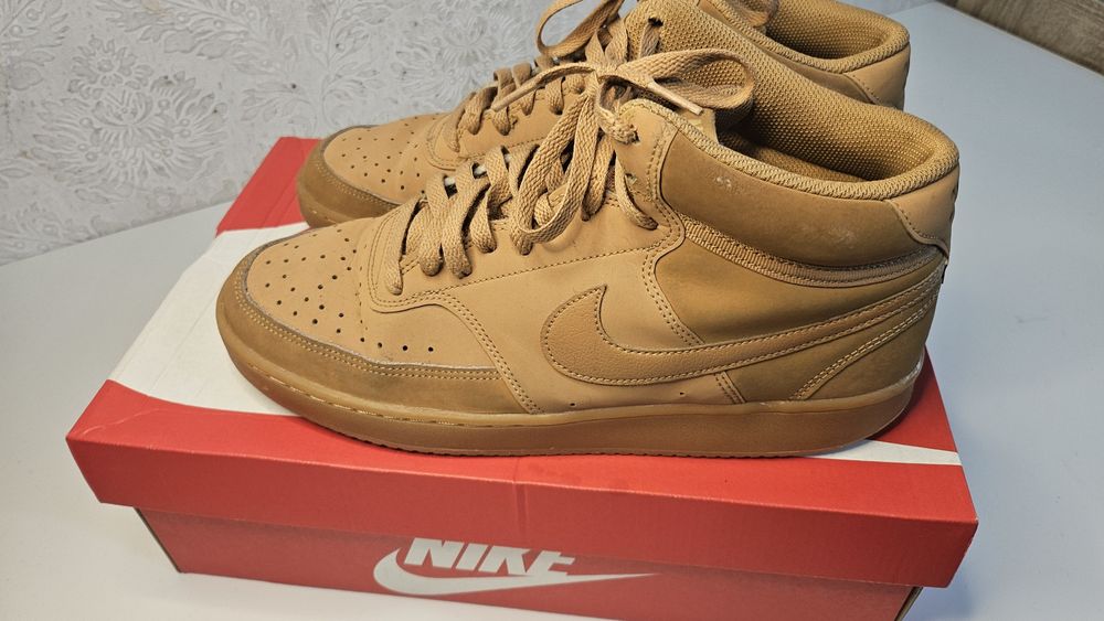 Маратонки Nike Court Vision Mid.Nike Air Max Excee номер 44