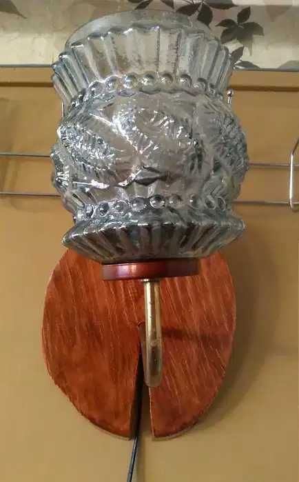 Стенна лампа -абажур