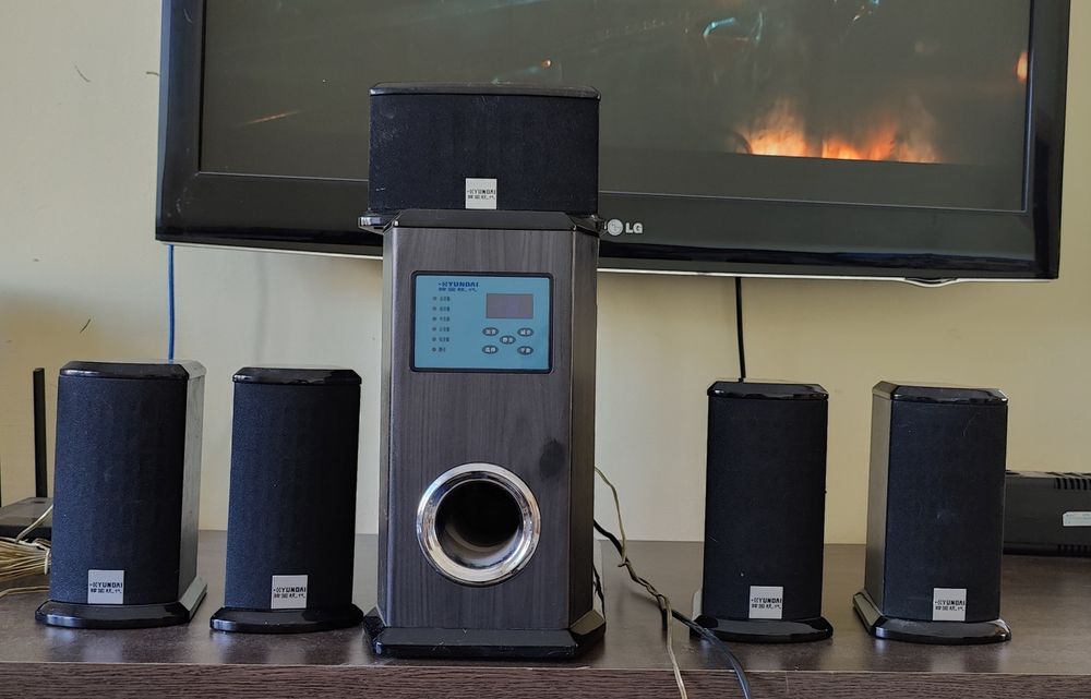 Сабвуфер Hyundai 1-300R 5.1