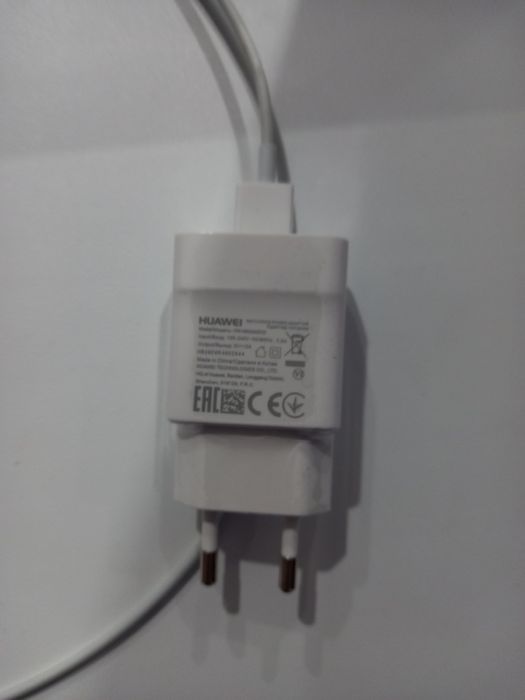 Продам смартфон HUAWEI Y63nova