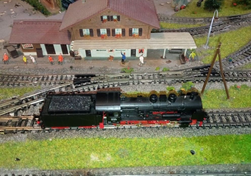 Locomotivă Arnold BR 38 la scara N, cu lăţime de 9 mm