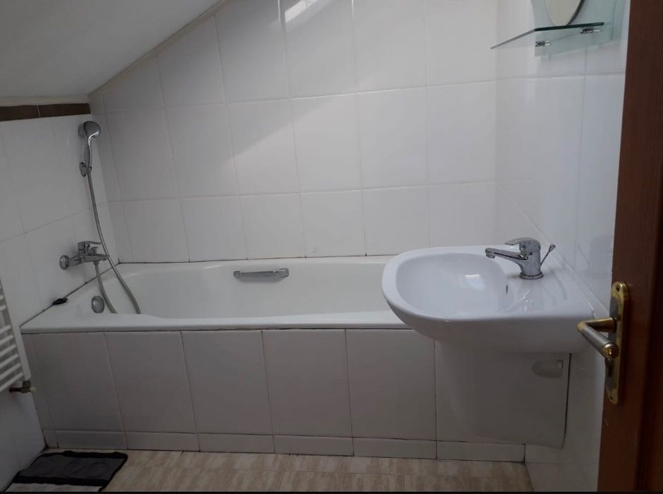 apartament de închiriat