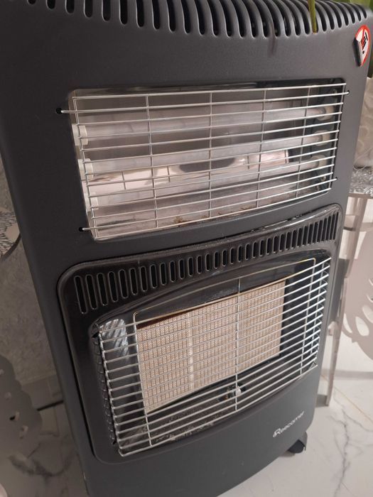 Vând soba electrica si pe gaz