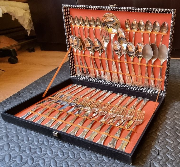 Set tacamuri placate cu argint