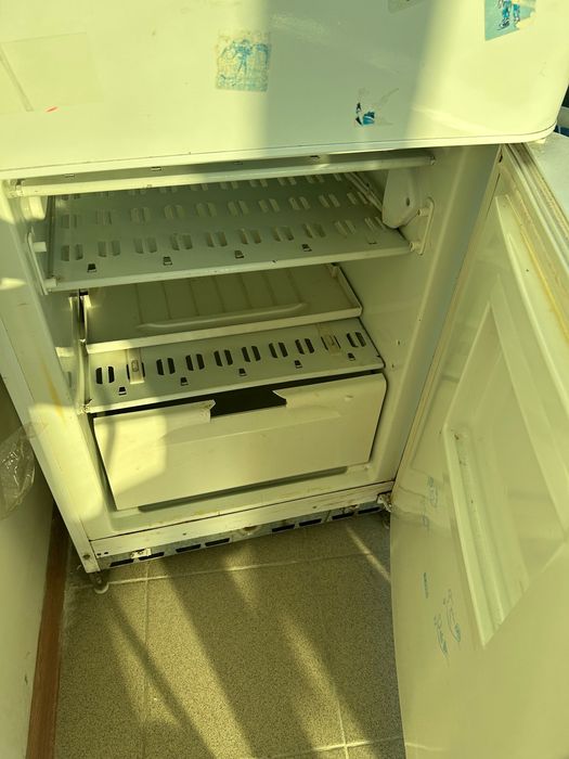 холодильник INDESIT