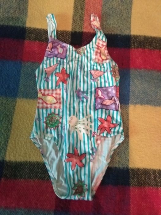 Продаются детские купальники