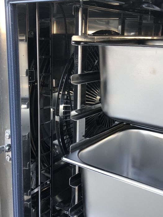 Конвектомат Rational 2017г. На 40 часа! Чисто нов!