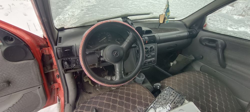 Опель Корса по запчастям