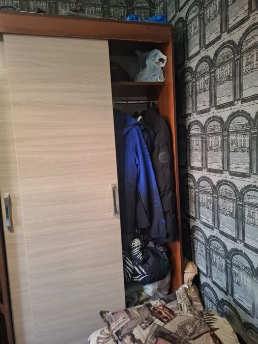 Продам шифонер купе