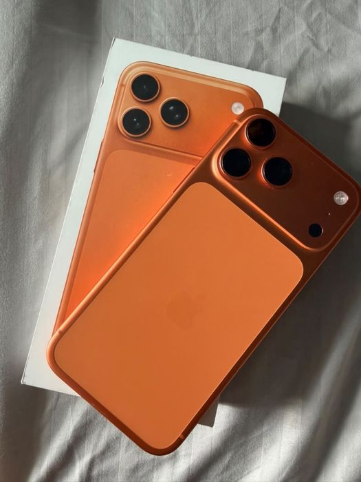 Продам Iphone 17 pro max