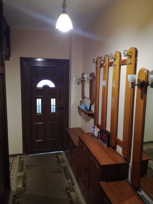 тристаен апартамент в град Казанлък кв. "Васил Левски"