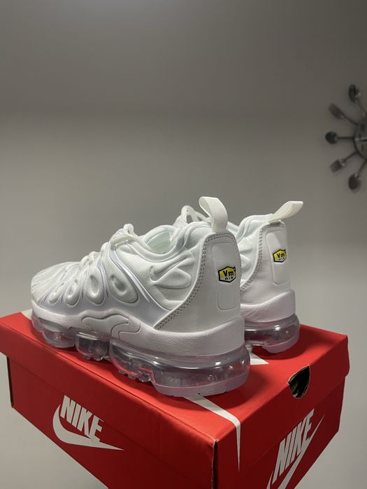 Nike Vapor Max Plus White