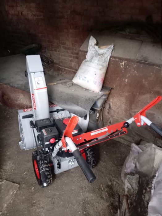 Снегоуборочная машина