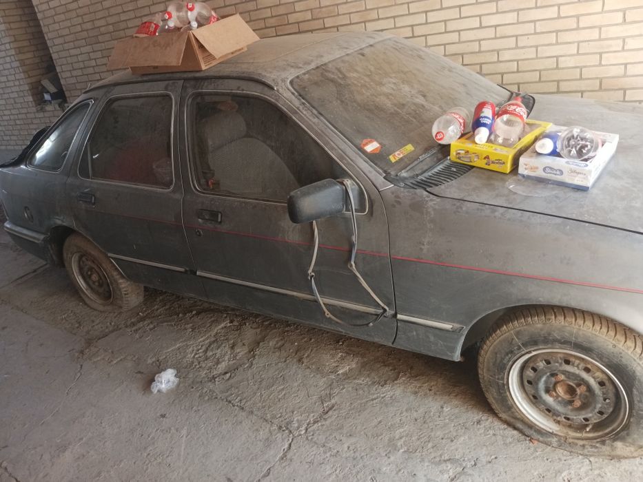 Продаю машину...