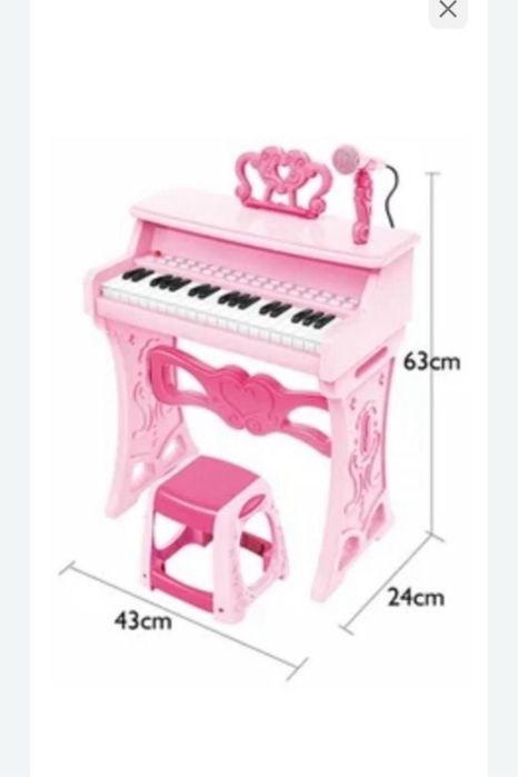 Пианино и лего стол