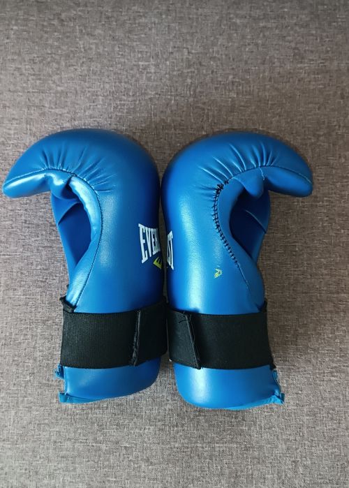 Перчатки открытые Everlast