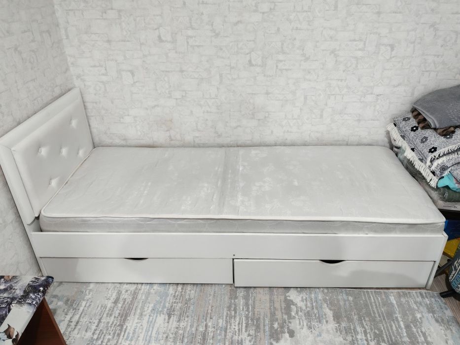 Продаётся кровать