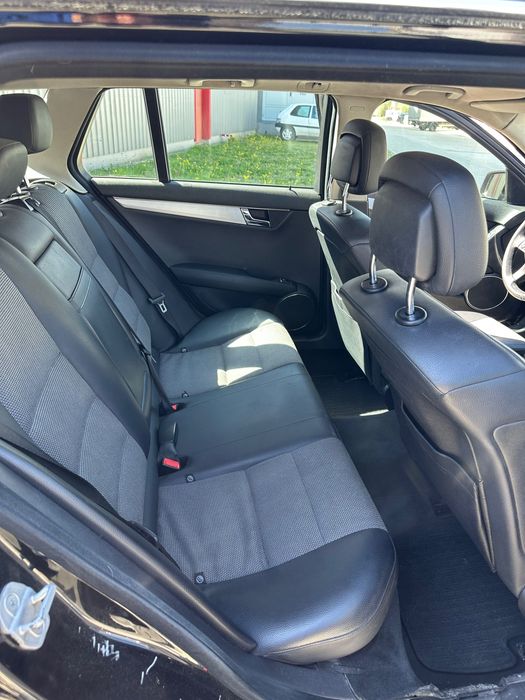Mercedes C220 170p.s 2010г