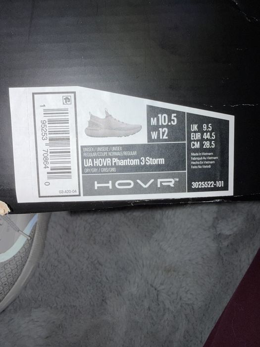 Under Armour HOVR Phantom 3 Storm 44.5 aproape noi