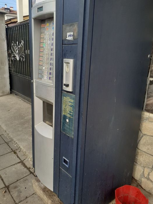 Продава се вендиг кафемашина SAEKO