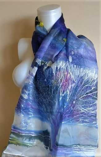 Шал, рисуван върху коприна. фантазия .Красив подарък . Варна. любов