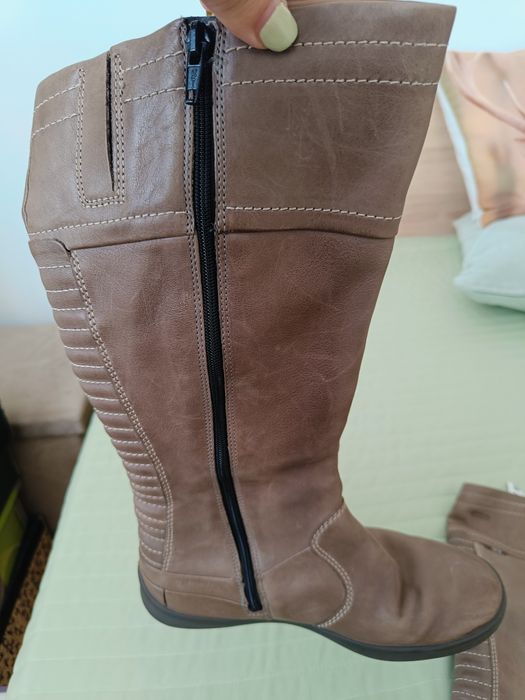 Нови дамски ботуши Ecco 38 номер