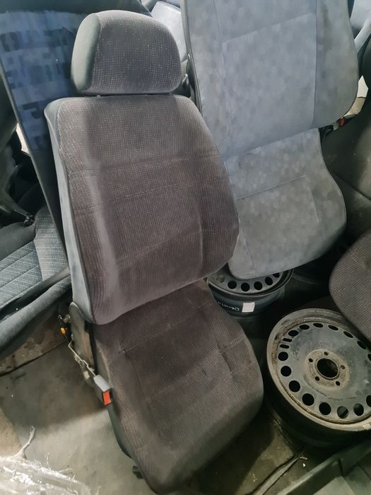 Сиденья для легковых авто