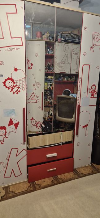 Срочно!!! Детский гарнитур унисекс, Россия