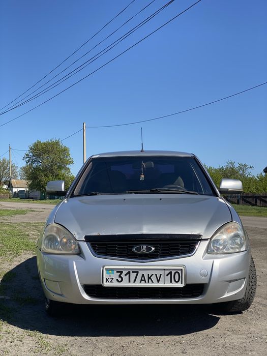 Продам приору 2011 год