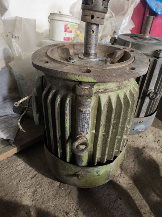 Электродвигатель с редуктором и прочие