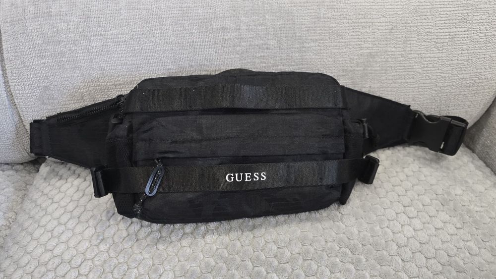 Мъжка чанта Guess