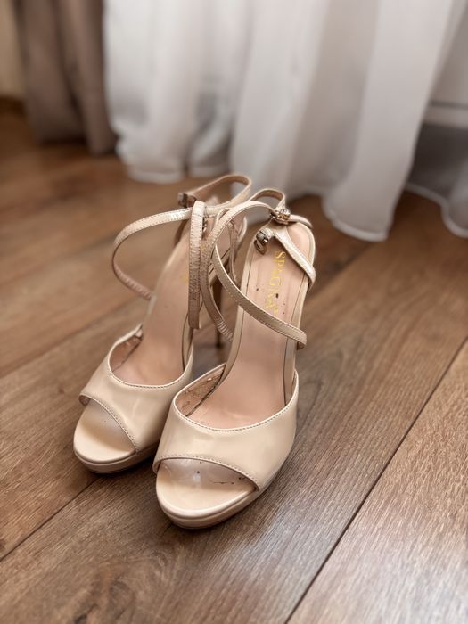 Дамски елегантни обувки размер 38