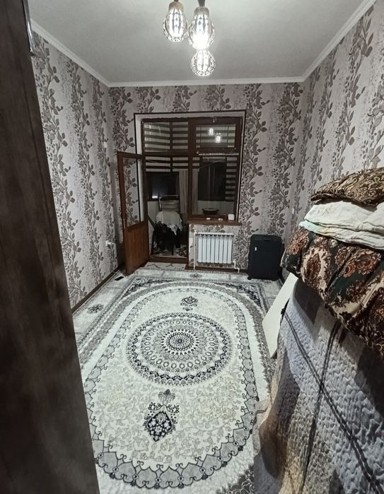 2 xonali kvartira sotiladi