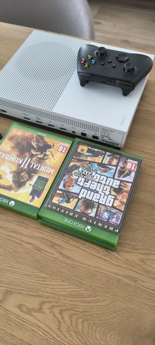 Xbox ONE S / 1TB