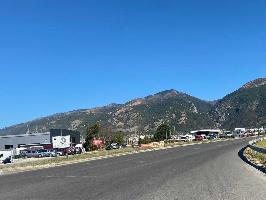 ПАРЦЕЛ 4 дка, с лице на главен път Карлово - Пловдив