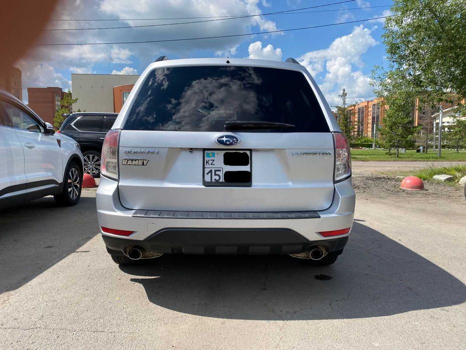 Subaru Forester 2010 г.