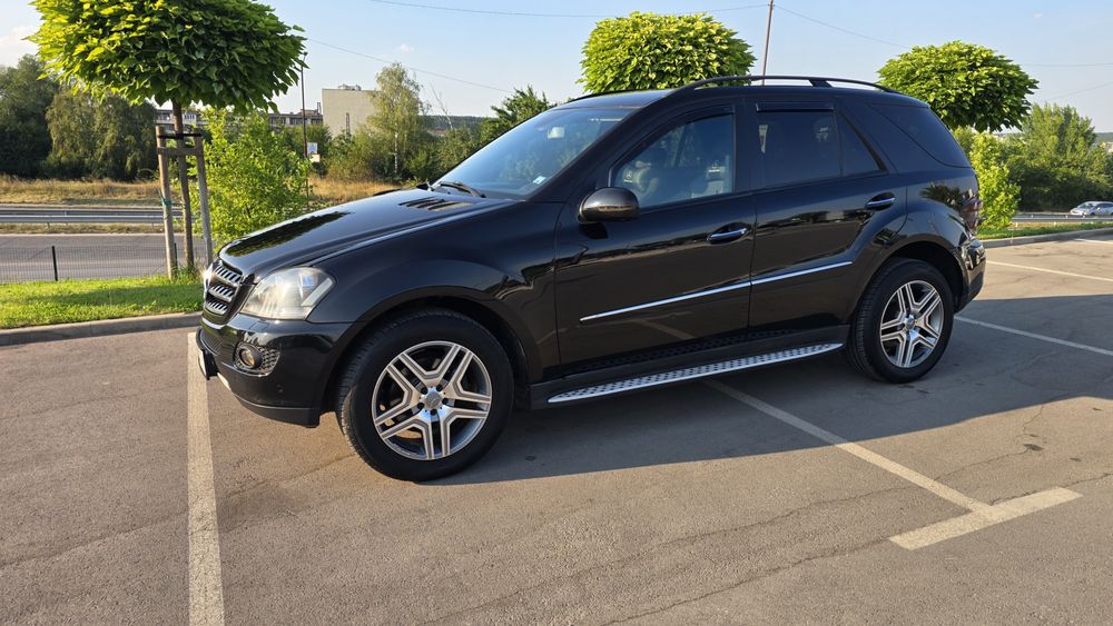 Mercedes-Benz ML 320 Sport Black