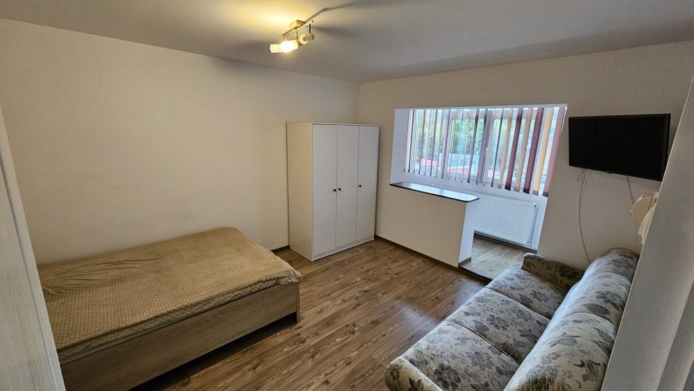 Inchiriez garsoniera confort 1, Zona Mal