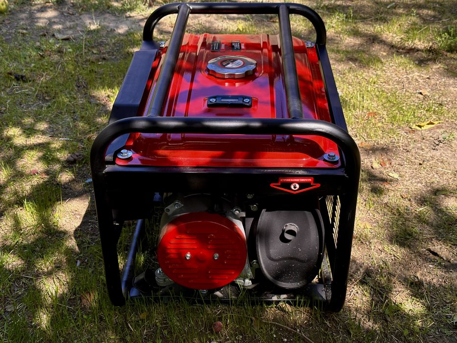 Продам генератор новый