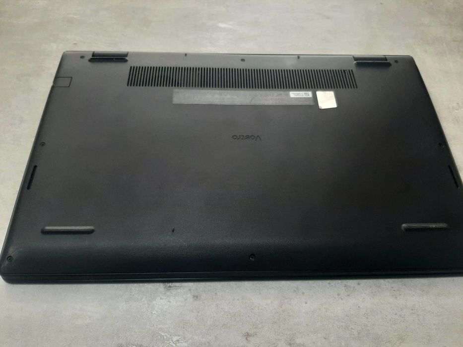 Лаптоп Dell Vostro 3525 , AMD RYZEN 5 ,500SSD, 8 GB RAM , WIN 11 Pro