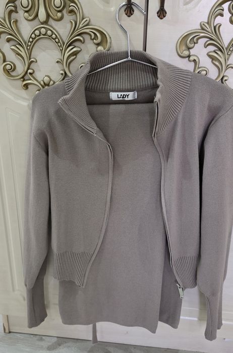 Костюм женский двойка машинная вязка размер 44-46 новый